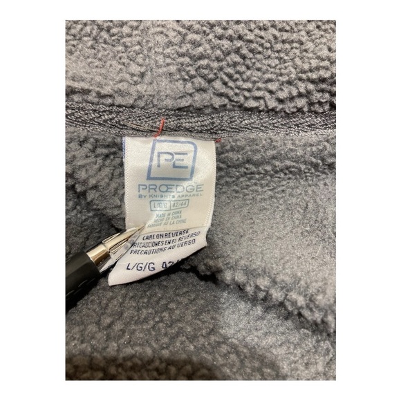 Men’s Carolina Tarheels Fleece Lined Hoodie - Picture 4 of 4